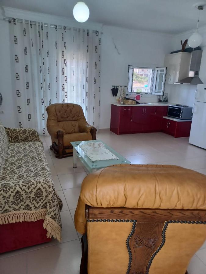 Apartamente Gleni Sarandë エクステリア 写真