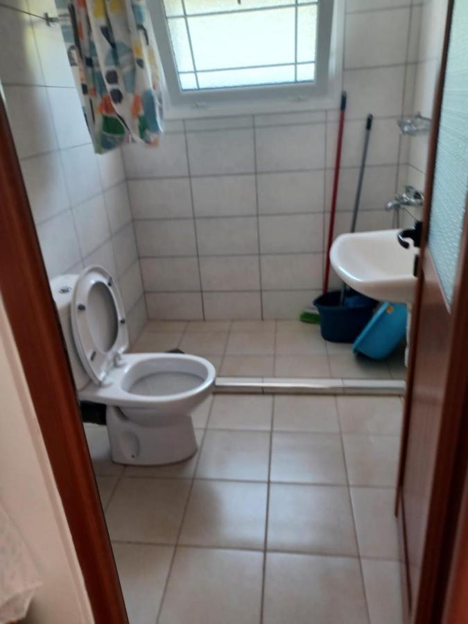 Apartamente Gleni Sarandë エクステリア 写真