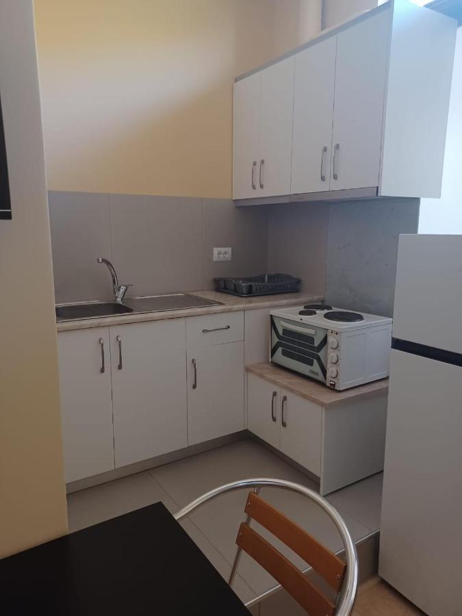 Apartamente Gleni Sarandë エクステリア 写真